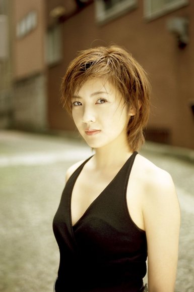 亚博官网-承诺用整料直拼板 、无齿接、无贴面,提货时家具都不符合要求 消费者告家具商获3倍赔偿(图3) 开元体育